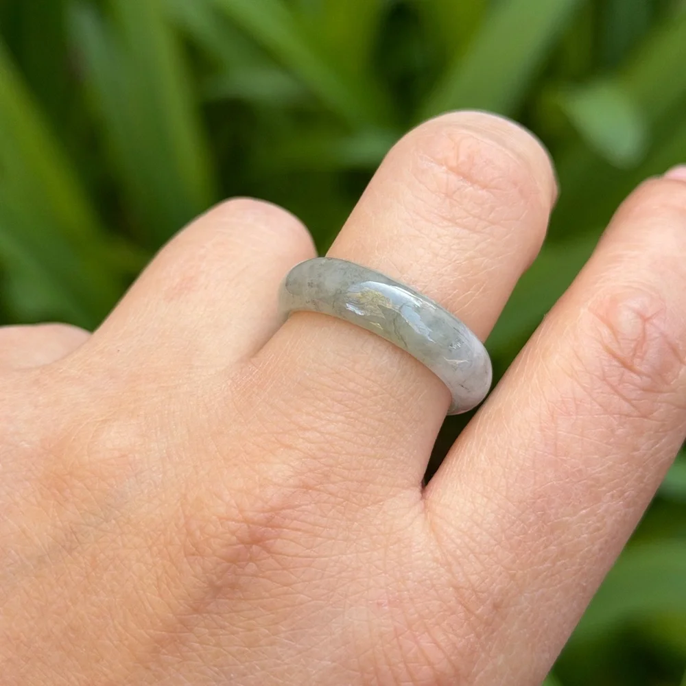 Size 9 gray jade band ring 0783‎
